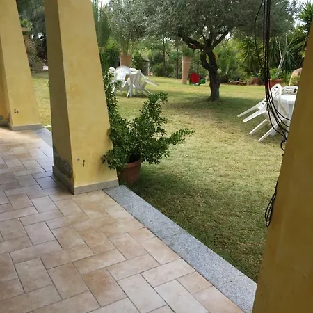 Bilocale Con Ampio Giardino Apartment Pula