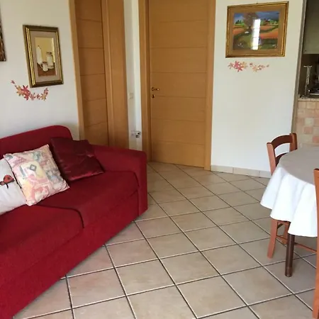 Bilocale Con Ampio Giardino